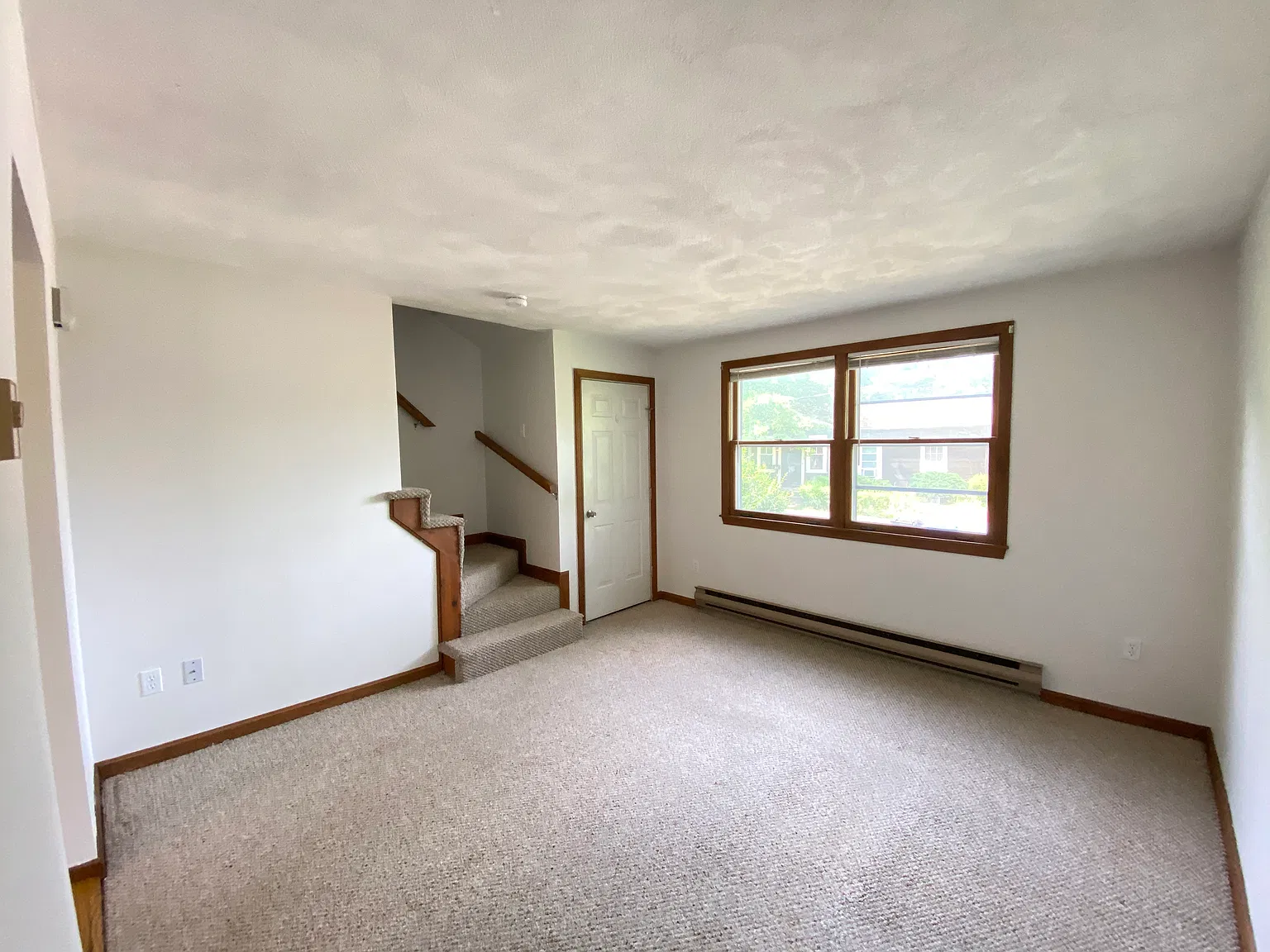 2 bed, 800 sqft, $2,500 — Photo 3
