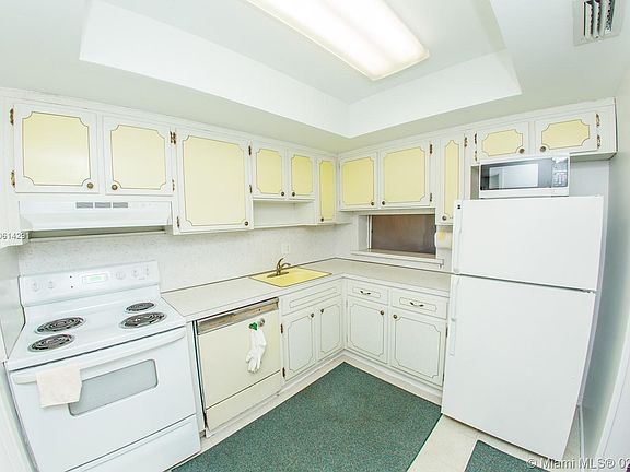 2nd image of 1201 S Hillcrest Ct #314