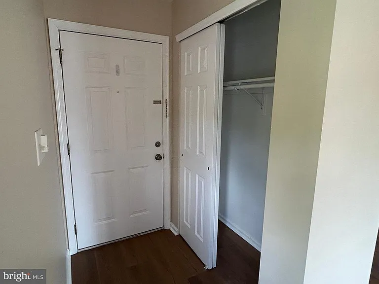 504 Britton Pl — Photo 4