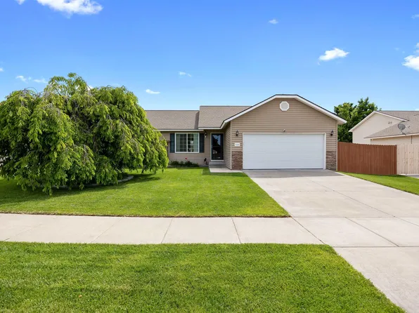 5211 W Paddington Ln, Pasco, WA 99301