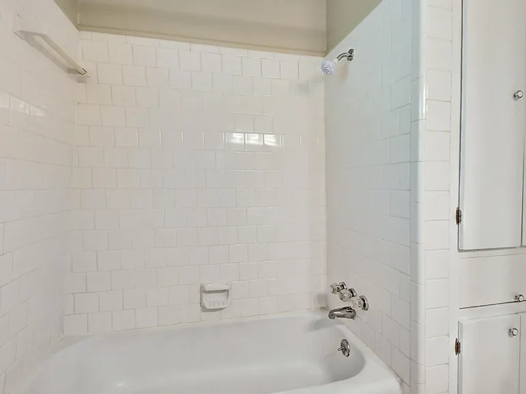 1704 E M Franklin Ave #B — Photo 18