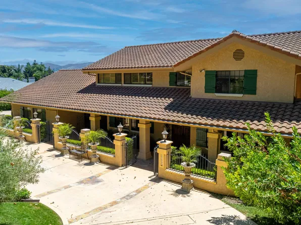 11622 Barranca Rd, Camarillo, CA 93012