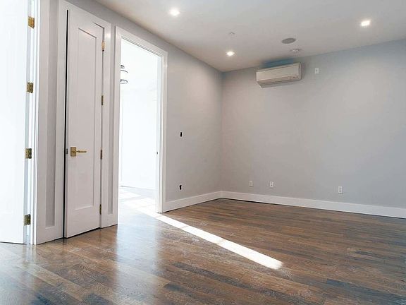 3rd image of 543 Marcy Ave #2D