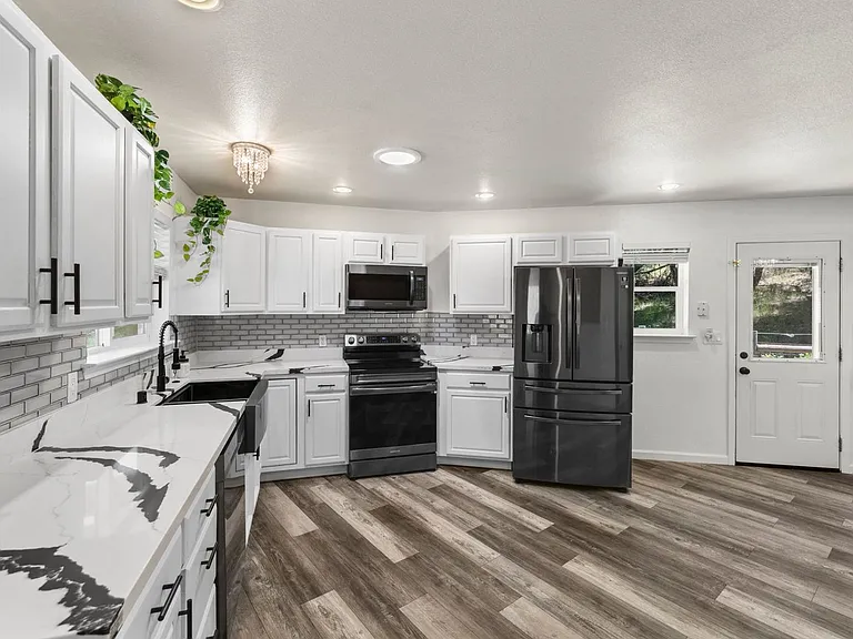 21723 E Hacienda Dr — Photo 6