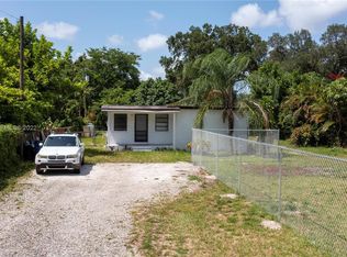 6315 SW 32nd St, Hollywood, FL 33023