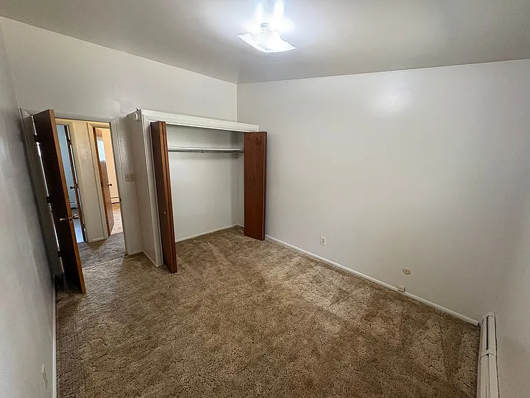 920 & 920-1/2 Crist Dr — Photo 8
