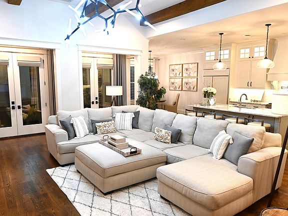 4th image of 1686 Padington Park Ln