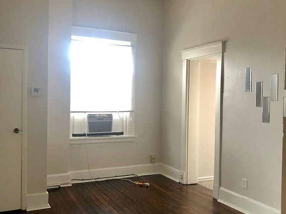 4th image of 1917 Truitt Ave APT 4