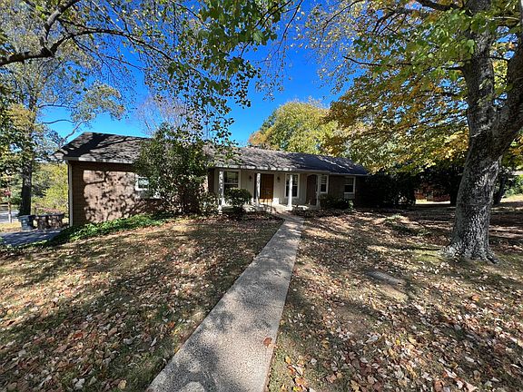 2nd image of 526 Woodhurst Dr