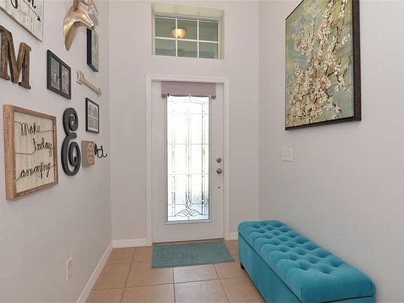2nd image of 2923 Carrickton Cir