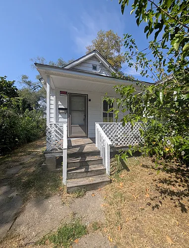 1515 S Lydia Ave Photo 1