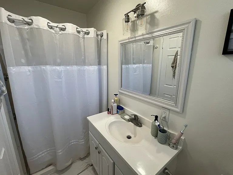 4826 Meadowbrook Dr — Photo 31