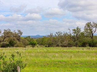 3008 N Grape Creek Rd, Fredericksburg, TX 78624