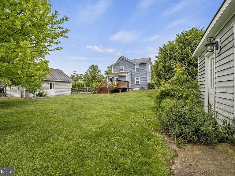 705 Dranesville Rd — Photo 19