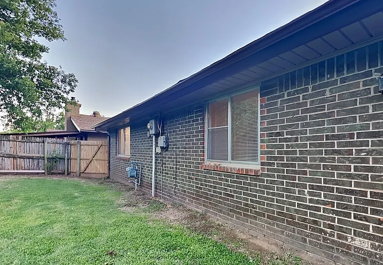 640 N Markwell Ave — Photo 15