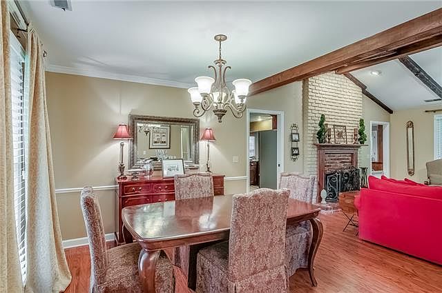 2nd image of 1025 Boxwood Dr