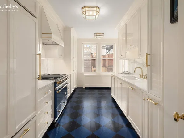 610 Park Avenue image 7 of 23