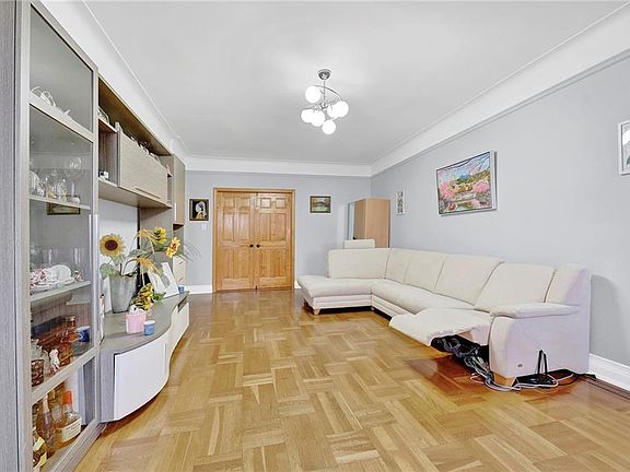 5th image of 515 Avenue I APT 5C