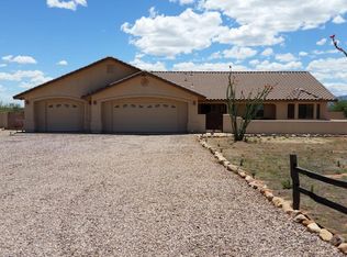 1058 E Krystal Way, Huachuca City, AZ 85616