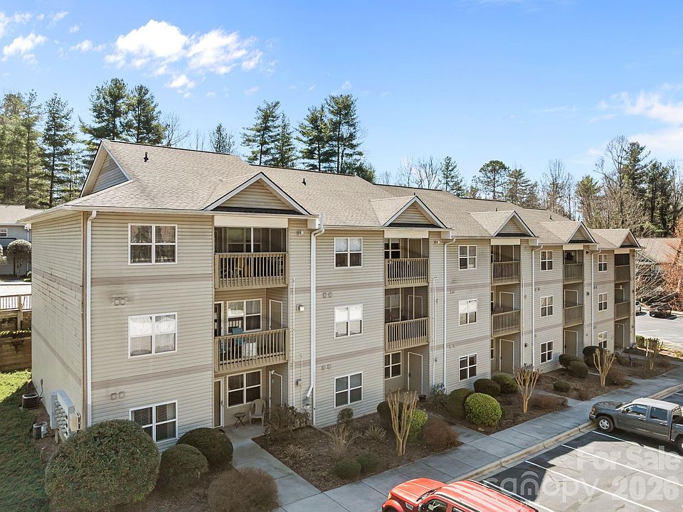 1st image of 704 Carlyle Way