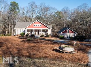 100 Victory Dr, Roopville, GA 30170