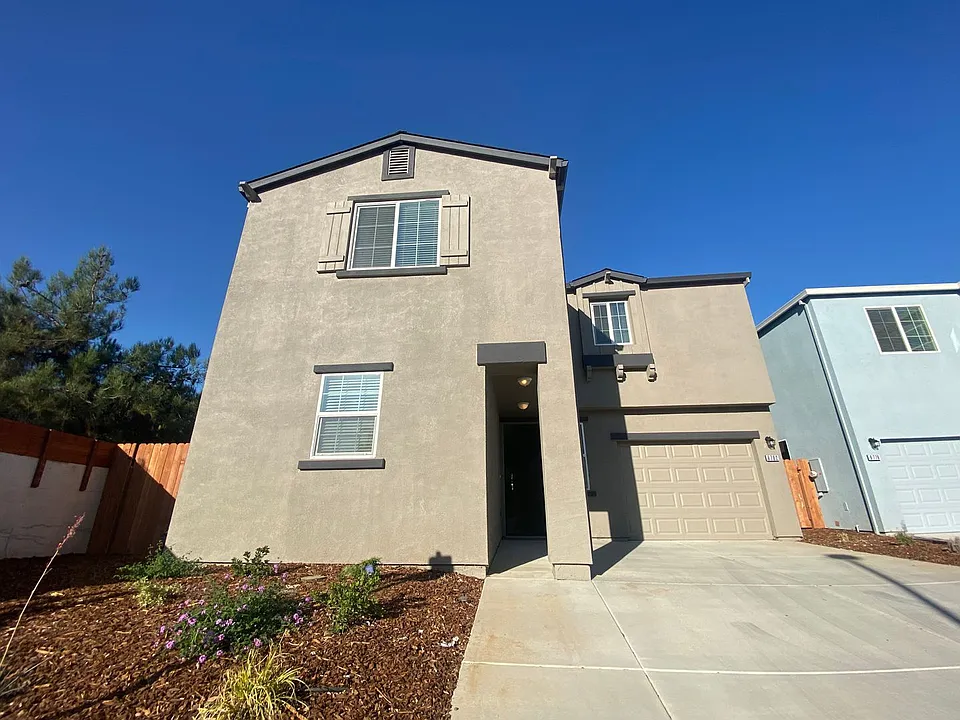6782 Jujube Ln