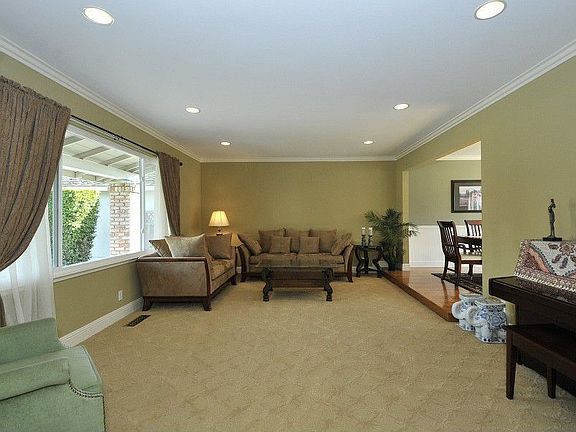 3rd image of 1016 Burlwood Dr