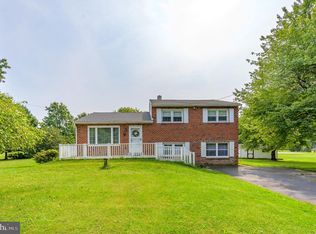 927 Sweetbriar Rd, Perkasie, PA 18944