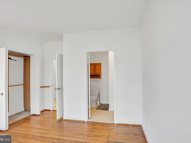 805 S Charles St — Photo 22