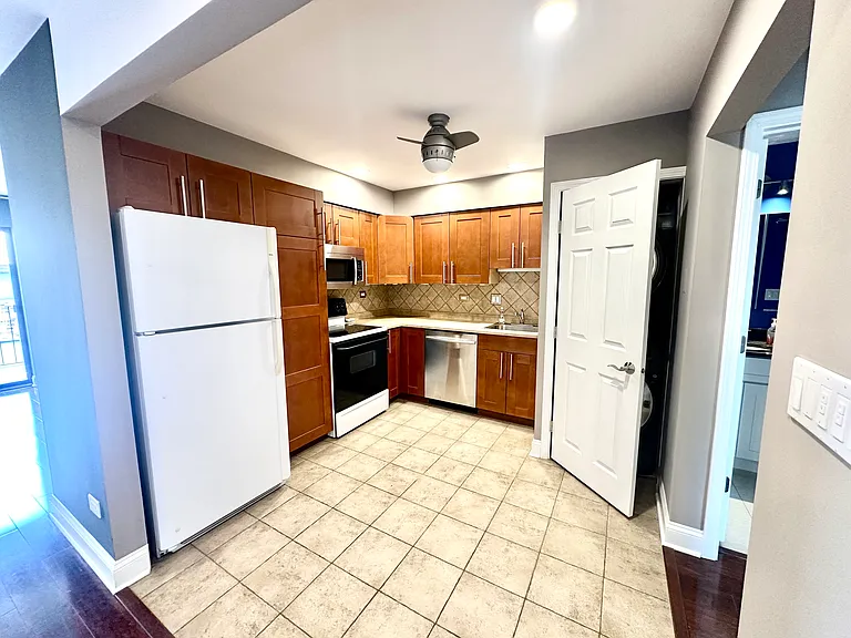 114 Klein Creek Ct #6F — Photo 5
