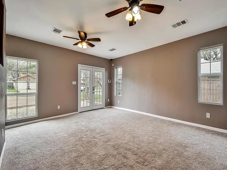 406 Golden Oaks Dr — Photo 6