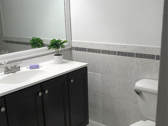 5th image of 20200 W Country Club Dr #Penthouse 22
