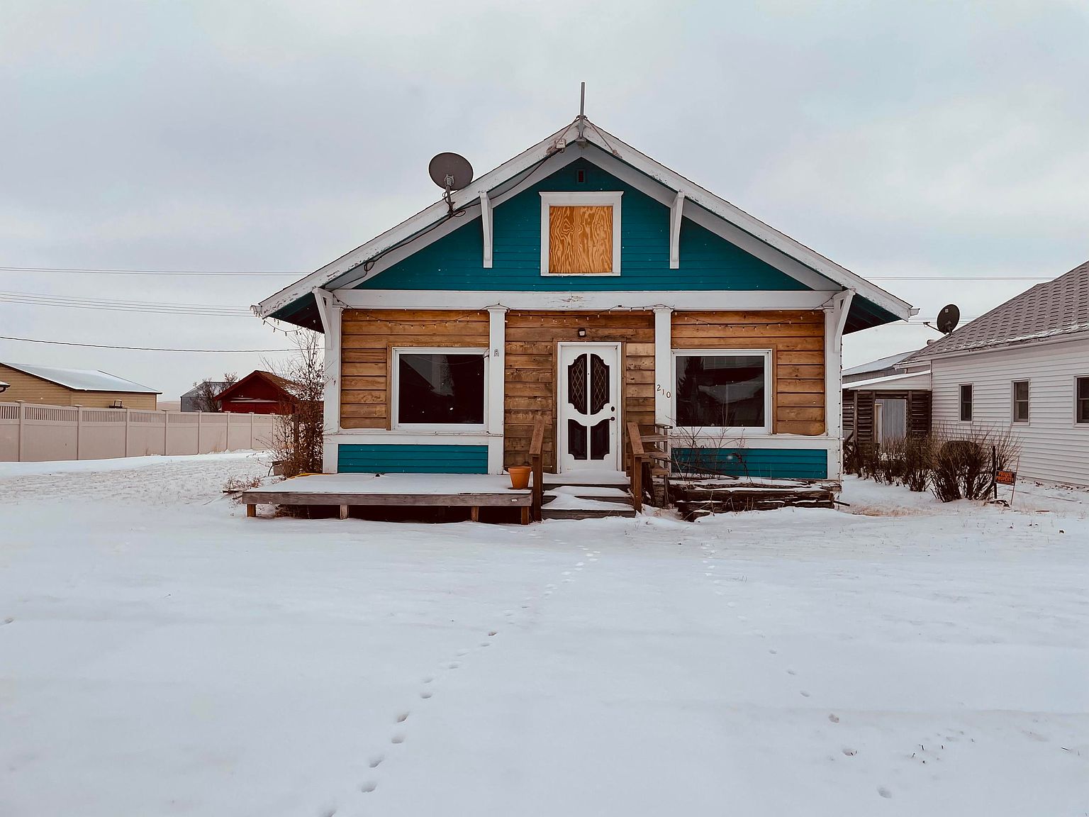 210 Minnehan St, Medicine Lake, MT 59247 Zillow