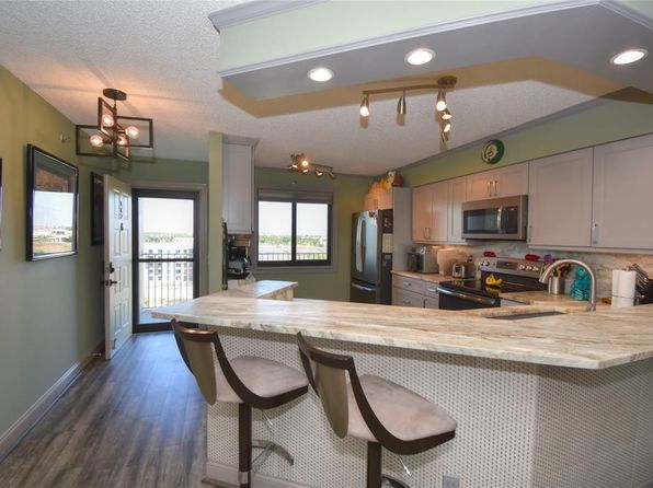 2238 N Cypress Bend Dr APT 902