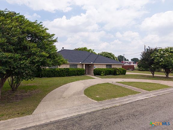 2nd image of 148 Sunflower St
