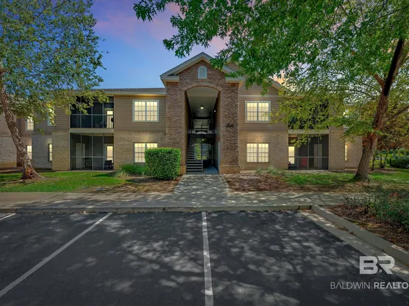 450 Park Ave APT 302, Foley, AL 36535