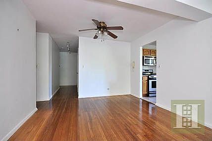 3rd image of 2530 Independence Ave APT 5C