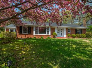 7214 Marine Dr, Alexandria, VA 22307