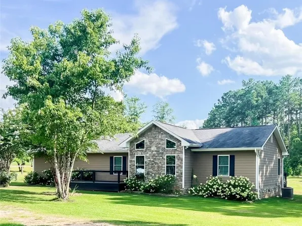 1557 Lee Road 374, Valley, AL 36854