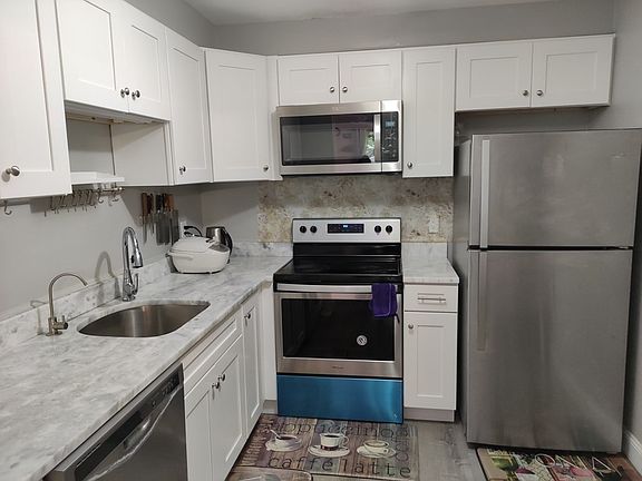 2nd image of 20-30 Daniels St #107