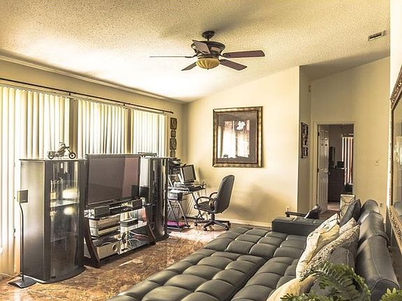 5th image of 411 Everwood Dr
