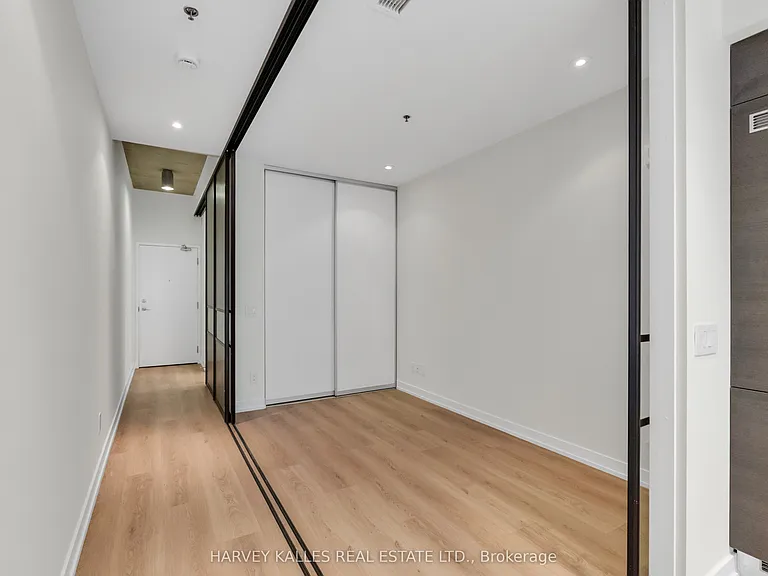 8 Dovercourt Rd #222 — Photo 11