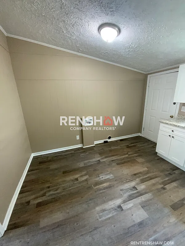 2 bed, 1.0 bath, 832 sqft, $850 — Photo 4