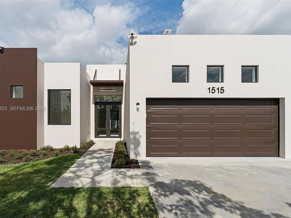 1st image of 1515 SW 40th Ter