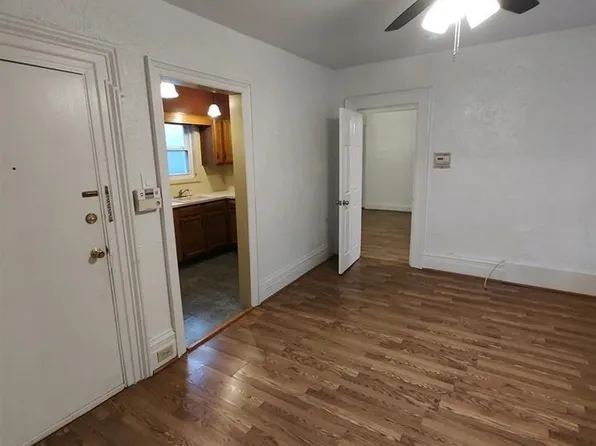 56 Waverly Street image 11 of 15