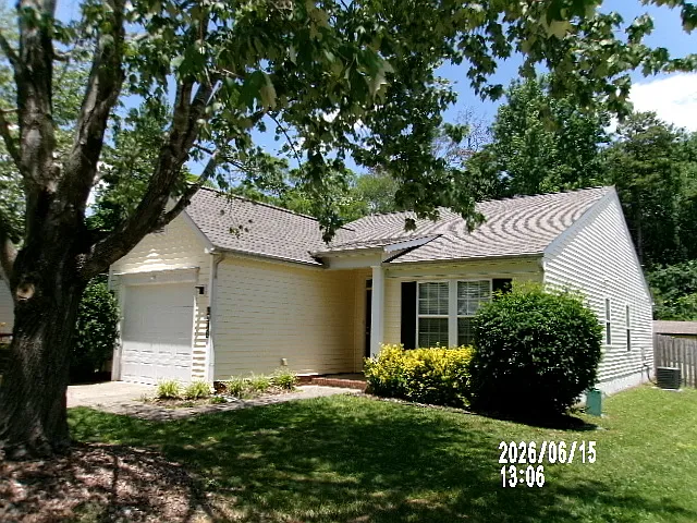 2011 Kansas City Dr — Photo 3