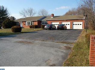 3045 Old County Rd, Newark, DE 19702