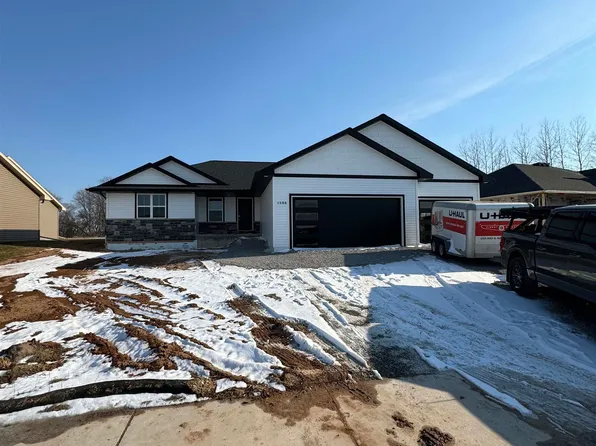 1588 Marie Ln, Green Bay, WI 54313
