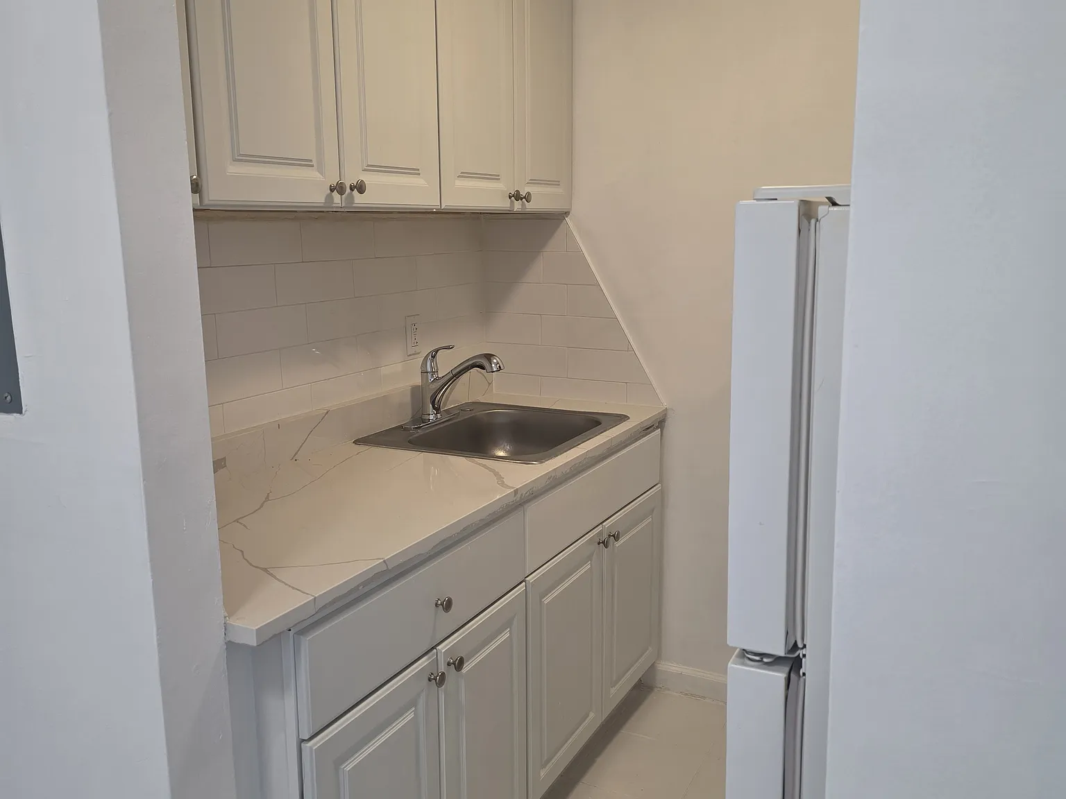 1 bed, 800 sqft, $1,350 — Photo 4