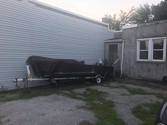 4th image of 6550 Alabama Ave